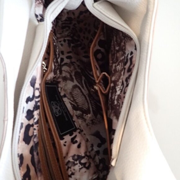 Shariff 1827 Designer Leather & Sunflower Embroidered Shoulder Bag - Picture 12 of 13